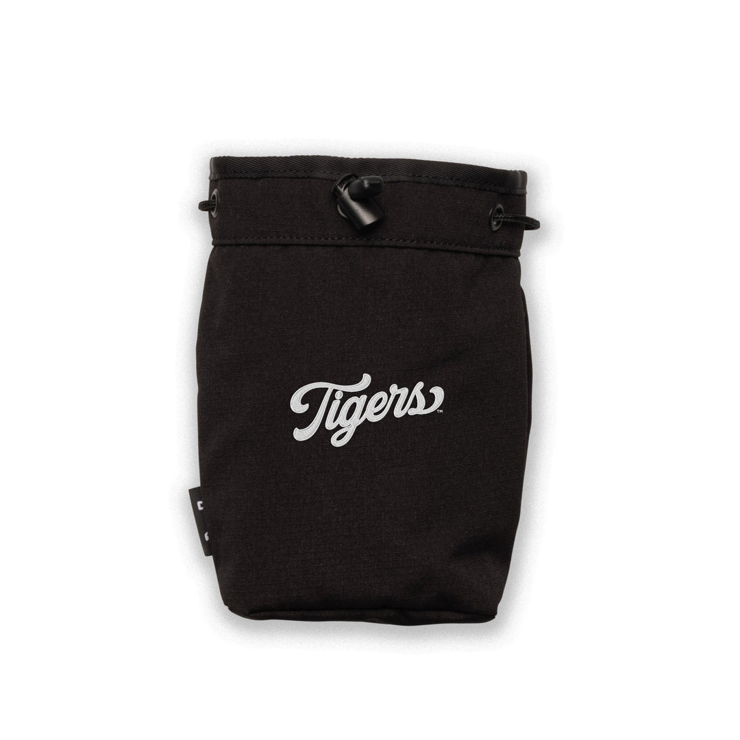 #design_white-tigers-script-mark